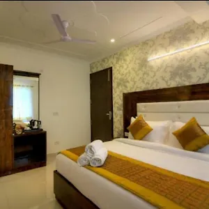Ark Avalon- Delhi International Airport Hotel New Delhi